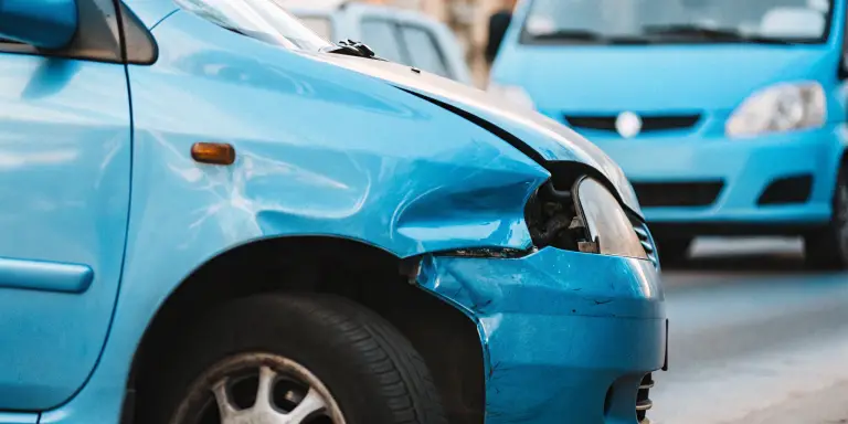 Unfallschaden an Fahrzeug – Beispielbild für Gutachtenerstellung